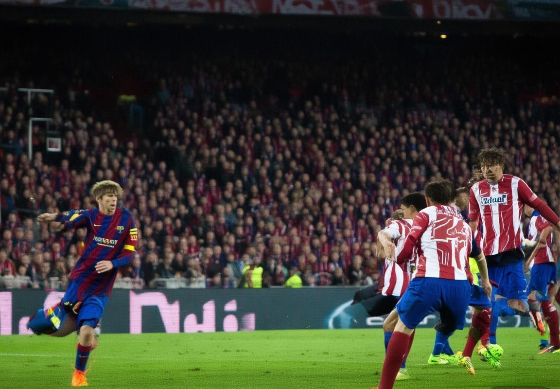 巴萨VS马竞：赛季对决，战术心理大揭秘(图1)